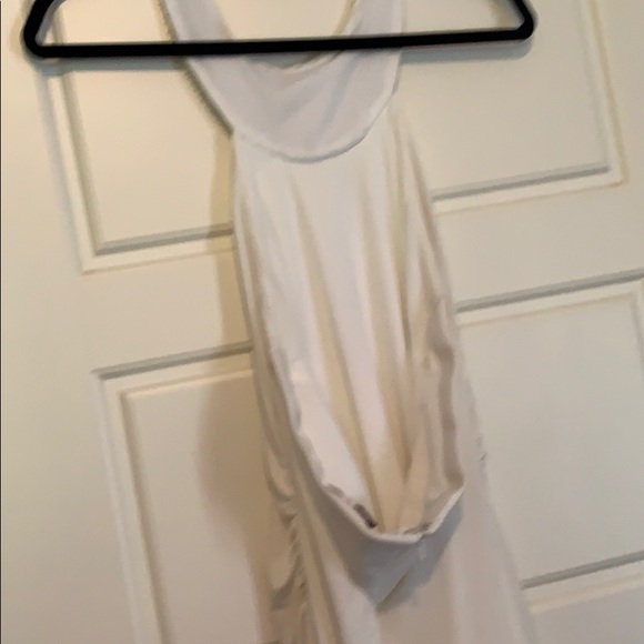 White cocktail dress with pretty beaded details. - Picture 4 of 5